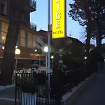 Alice Ξενοδοχείο 2*